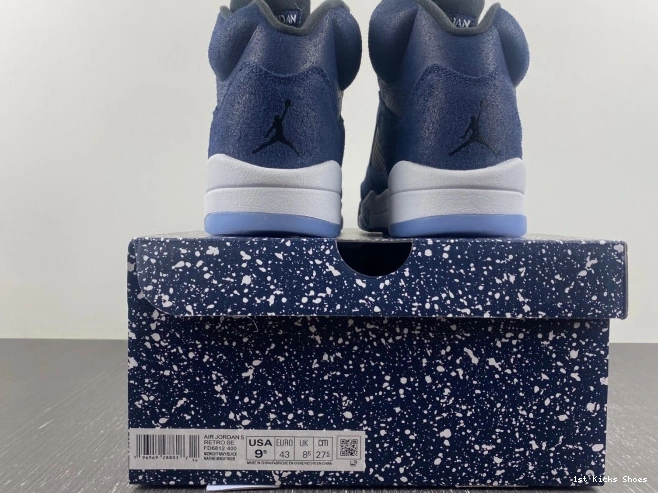1st Kicks Jordan Air 5 FD6812-400 Georgetown 0729